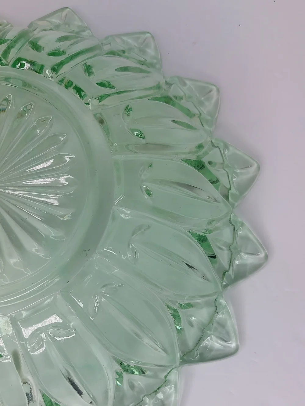 Federal Glass PETAL Green Large Round Salad or Vegetable Bowl